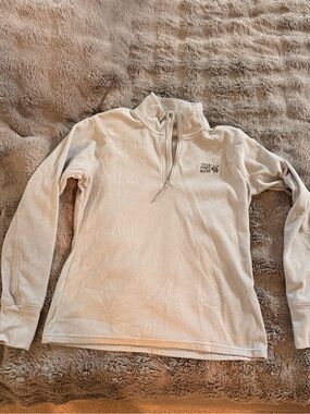 Half-Zip Fleece Pullover in Grey